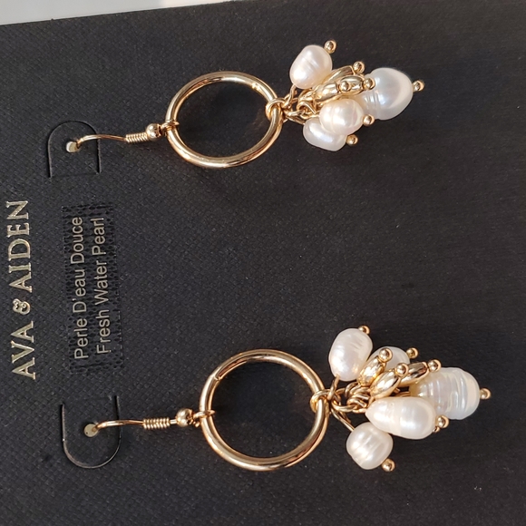 Ava & Aiden Fresh Water Pearl Earrings - Picture 3 of 3